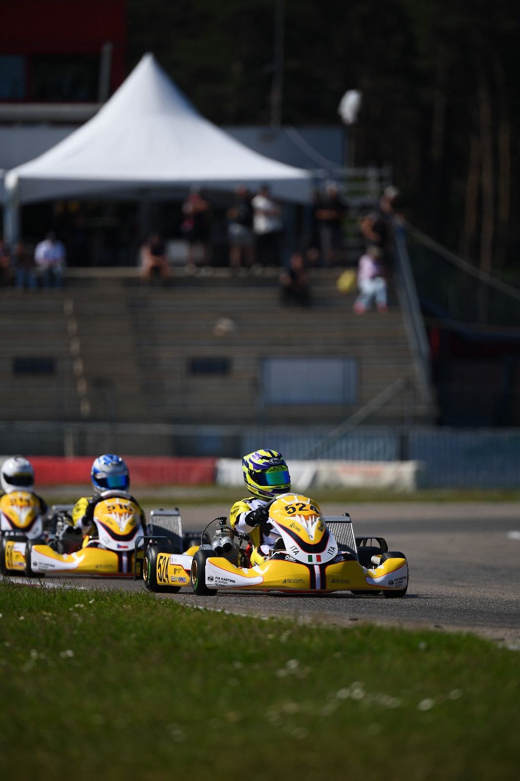 In pista all'Academy Trophy